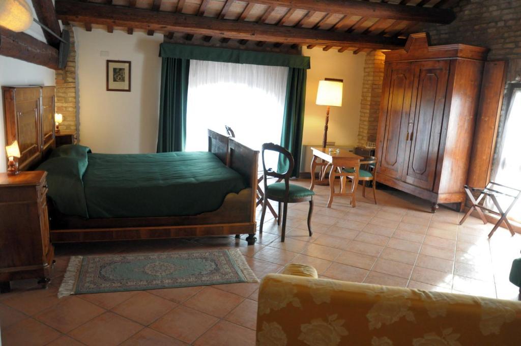 Agriturismo-R&B Corte Dei Gioghi フェラーラ エクステリア 写真
