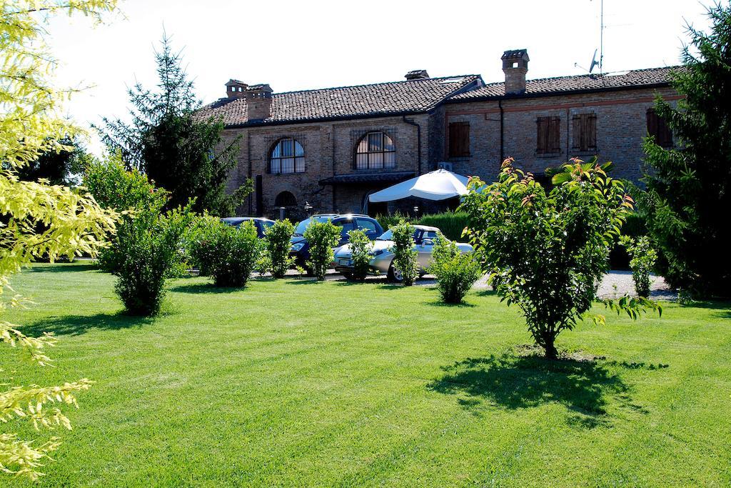 Agriturismo-R&B Corte Dei Gioghi フェラーラ エクステリア 写真